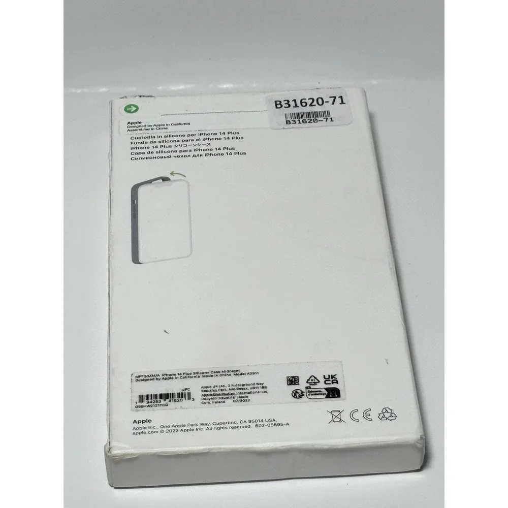 Apple iPhone 14 Plus Silicone Case MagSafe Midnight MPT33ZM/A New Sealed